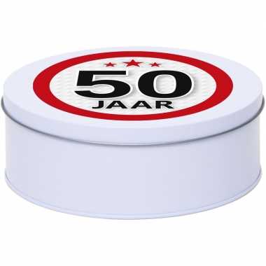 Cadeau/kado wit rond blik 50 jaar 18 cm