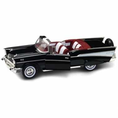 Modelauto chevrolet bel air 1:18