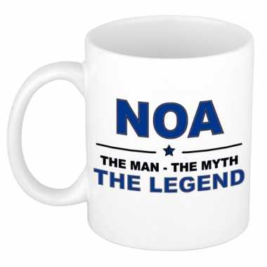 Noa the man, the myth the legend collega kado mokken/bekers 300 ml