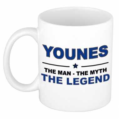 Younes the man, the myth the legend collega kado mokken/bekers 300 ml