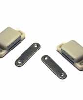 2x stuks magneetsnapper magneetsnappers met metalen sluitplaat wit 6 x 5 4 x 2 6 cm trend