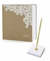 Bruiloft gastenboek met bloemen en luxe pen incl houder trend