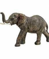 Bruin olifant beeldje 19 cm trend
