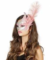 Carnaval oogmasker roze zilver met grote bloem en veer trend