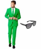 Groen heren kostuum maat 56 xxxl met gratis zonnebril trend