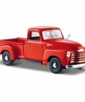 Modelauto chevrolet 3100 pick up 1 24 trend