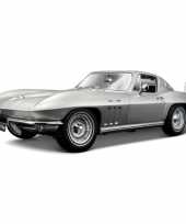 Modelauto chevrolet corvette 1 18 trend
