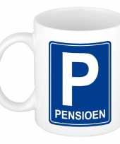 Pensioen kado beker mok verkeersbord 300 ml trend