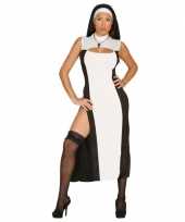 Sexy nonnen jurkje zwart wit trend