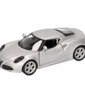 Speelgoed zilveren alfa romeo 4c 2013 auto 16 cm trend