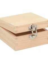 Vierkant houten kistje 7 x 7 x 4 cm trend