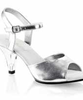 Zilveren sandalen met hak trend
